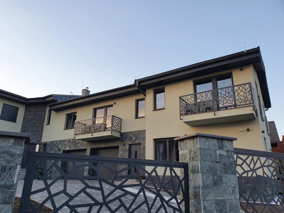 Apartmany Zaky Vrbov Dış mekan fotoğraf