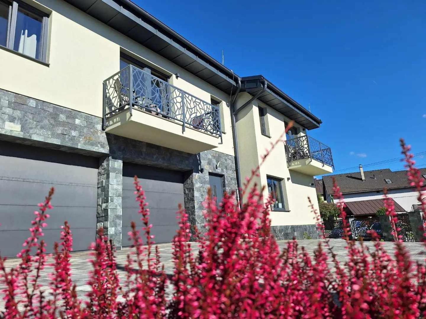 Apartmany Zaky Vrbov Dış mekan fotoğraf