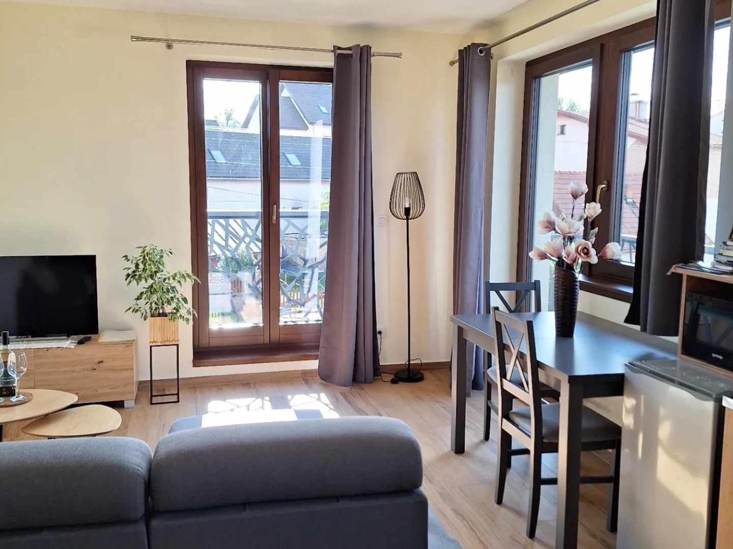 Apartmany Zaky Vrbov Dış mekan fotoğraf